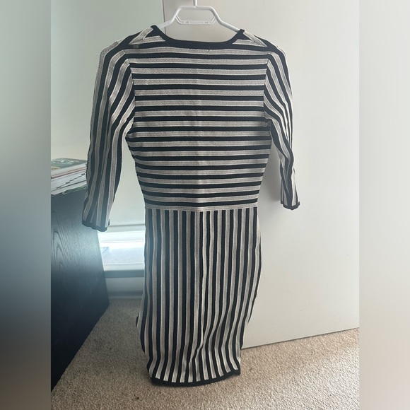 H&M black and white dress. Size is small and it’s a long sleeve dress - Picture 3 of 3